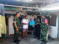 Peduli Warga Kurang Mampu, Koramil 01/Laweyan Bagikan Paket Sembako