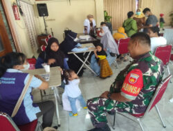 Peran Aktif Babinsa Kelurahan Pajang Dalam Kegiatan Gerakan Sayang Ibu dan Anak