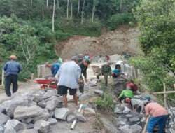 Semangat Prajurit Dan Warga Rampungkan Sasaran Fisik TMMD di Desa Krandegan