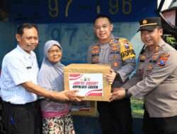 Jumat Curhat, Kapolres Gresik Tampung Aspirasi Masyarakat Sukomulyo di Poskamling