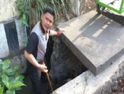 Peduli Lingkungan, Polsek Dukuh Pakis Bersama Masyarakat Membersihkan Sampah