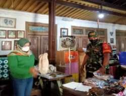 Sambangi Pelaku UMKM, Babinsa Kelurahan Panularan Aktif Berikan Motivasi