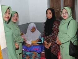 Bersama Membangun Masa Depan: Bakti Sosial Persit KCK Cab XX Dim 0806 Trenggalek untuk Anak-anak Stunting