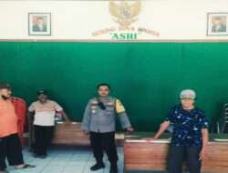 Kapolsek Tambaksari Sambang Warga Pacarkeling