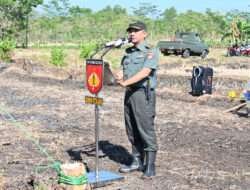 Dandim 0726/Sukoharjo Tinjau Dan Tanam Kedelai Di Lahan Demplot Pupuk Algae