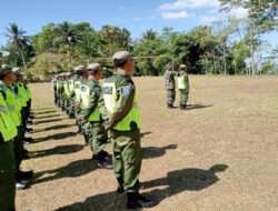 Desa Ngroto Gelar Bimtek Bagi Anggota Linmas, Babinsa Berikan Pelatihan PBB Guna Tingkatkan Kedisiplinan