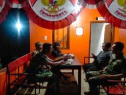 Guna Menjaga Kondusifitas Wilayah, Babinsa Aktif Laksanakan Patroli Malam Hari