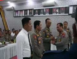 Kunjungi Polres Bojonegoro Kapolda Jatim Beri Penghargaan
