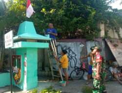 Jelang Perayaan HUT RI Ke-78, Babinsa Panularan Pelopori Kerja Bakti Bersama Warga