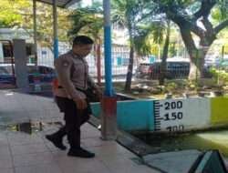 Pawas Iptu Sunoto Memberikan Himbauan kepada Penjaga Rumah Pompa agar Meningkatkan Kewaspadaan