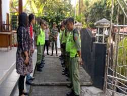 Babinsa, Bhabinkamtibmas Bersama Kasi Trantib Laksanakan Apel Pengecekan dan Pengarahan Kepada Satlinmas Kelurahan Nusukan 