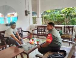 Sambangi Pengrajin Batik, Babinsa Kelurahan Pajang Berikan Motivasi Guna Tingkatkan Hasil Usaha