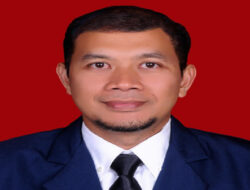 Mayor Laut (P) Dr. Hadi Priyono, Pilot Handal TNI AL, Wisudawan Terbaik S-3 Unair