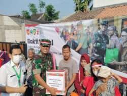 Peringati HUT RI Ke-78, Kodim 0735/Surakarta Gelar Baksos Pemberian Bantuan Paket Sembako dan Penanaman Bibit Pohon