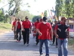 Memeriahkan HUT ke-78 RI, Pemerintah Kecamatan Laren Selenggarakan Jalan Sehat Berhadiah