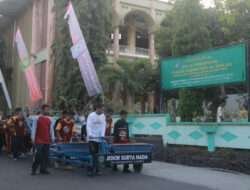 Jidor dan Muduk Jadi Suguhan Khas Tamu Jalan Sehat SMPM 12 Paciran