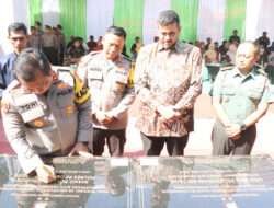 Kapolda Jatim Bersama Forkopimda Kota Probolinggo Laksanakan Ground Breaking Gedung Meteor dan Polsek Kedopok