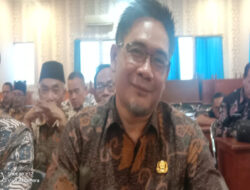 Menyamakan Visi dan Persepsi, Kepala SMP Negeri Sekabupaten Lamongan Mendapatkan Pengarahan dan Pembinaan Dinas Pendidikan