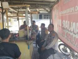 Kapolsek Tambaksari Ari Bayuaji Memberikan Edukasi dan Koordinasi Gangguan Kamtibmas ke Warga