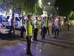 Optimalkan Tindakan Preventif Menyalakan Lampu Biru pada Malam Hari di Taman Mundu