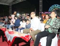 Bersama Masyarakat, Dandim 0806/Trenggalek Saksikan Puncak Perayaan Hari Jadi ke-829 Kabupaten Trenggalek