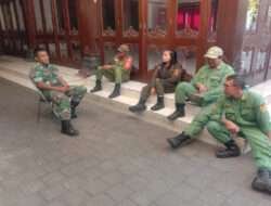 Wujud Nyata, Babinsa Kratonan Dekat Dengan Linmas