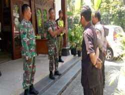 Tingkatkan Disiplin Dalam Tugas Babinsa Kelurahan Nusukan Bekali Materi PBB Kepada Security Taman Cerdas