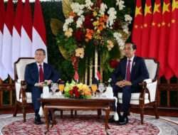 Kunjungan Resmi PM Li Qiang di Istana Merdeka di Sambut Presiden Jokowi