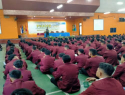 Kasdim 0735/Surakarta Berikan Materi Bela Negara Pada Mahasiswa Baru UTP Surakarta, Ini Tujuannya