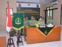 Ketua Persit KCK Cabang XX Dim 0806 Trenggalek Ikuti Pertemuan Gabungan Ketua Umum Persit Kartika Chandra Kirana Melalui Platform Zoom Meeting