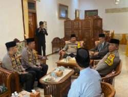 Pererat Jalinan Silaturahmi, Kapolda Jatim Kunjungi Pondok Gontor di Kediri
