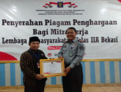 Dompet Dhuafa Menerima Penghargaan dari Kemenkumham RI Atas Program Bina Santri Lapas