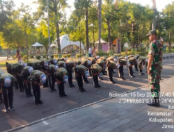 Babinsa Koramil Ngawi Kota Latih PBBSiswa – Siswi SMKN 1 Ngawi