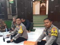 Kapolsek Tambaksari  Koordinasi  Kamtibmas dengan Warga