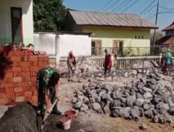 Koramil Leces Bantu Proses Pembangunan Lembaga Pendidikan