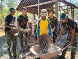 Usia Tak Batasi Katimin Ikut Sukseskan TMMD di Desanya