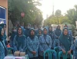 Pertemuan Rutin Agenda PKK   Kelurahan Airlangga Surabaya