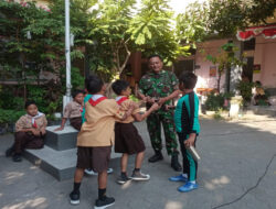 Keren..!! Babinsa Kelurahan Tegalharjo, Selalu Dihati dan Dicintai Anak Sekolah Dasar