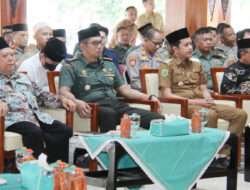 Langkah Bersama Menuju Kedamaian: Dandim Trenggalek dan Forkopimda dalam Silaturahmi Ulama dan Umara di Pendapa Manggala Praja Nugraha