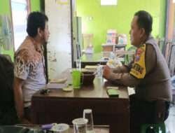 Aiptu Suradji Melaksanakan Giat Patroli Memberikan Penyuluhan Ke Warga Setro