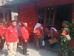 Gandeng PMI, Babinsa Kelurahan Nusukan Susur Kampung Cek Kesehatan Warga