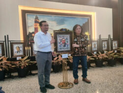 Pameran Karya QR Art Foto Rektor UBSebagai Terobosan Pengelolaan Arsip