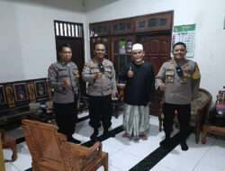 Kapolsek Tambaksari Sempatkan Sambang Ke Tokoh Agama