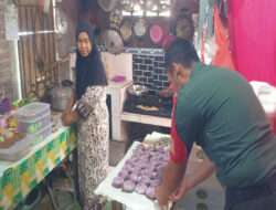 Pererat Silaturahmi Babinsa Komsos Ke Pembuat Usaha Roti Bakpao