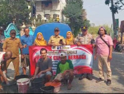 Kemarau Panjang, Polsek Cerme Bantu 10 Ribu Liter Air Bersih Kepada Warga