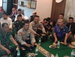 Sambang Ke Tokoh Agama Kapolsek Tambaksari Sosialisasikan Kamtibmas