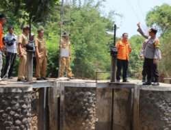 Hadapi Musim Penghujan, Kapolres Probolinggo Kota bersama BPBD Cek Kesiapan EWS di 5 Titik Dam