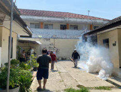 Cegah DBD, Siedokkes Polresta Malang Kota Lakukan Fogging