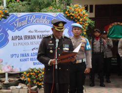 Polres Gresik Gelar Upacara pemakaman anggota polri yang meninggal