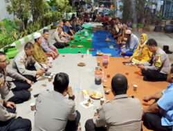 Polsek Simokerto Bersama Warga Tambak Jati Gelar Cangkrukan